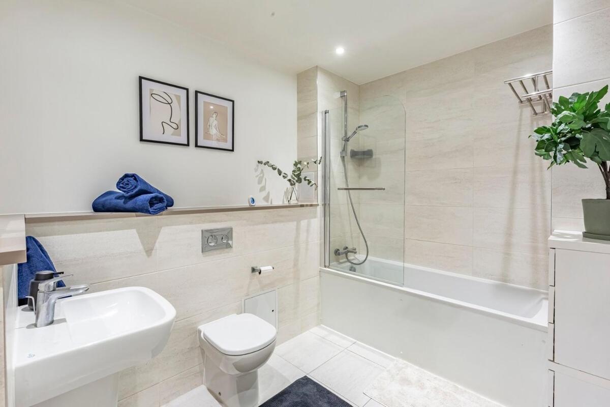 Cozy 2 Bedrooms, Devons Rd Dlr Appartamento